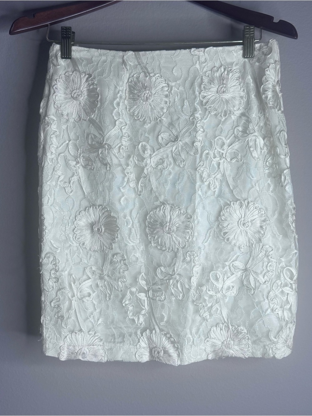 Cache Off White/ Ivory Floral Lace Mini Pencil Skirt - Women's Sz M